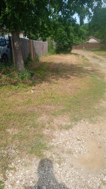 1818 S Ewing Avenue Property Photo 4