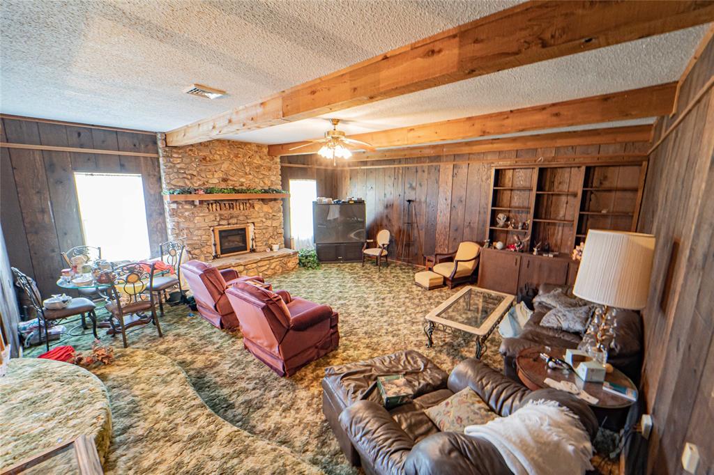 204 Fm 209 Property Photo 9