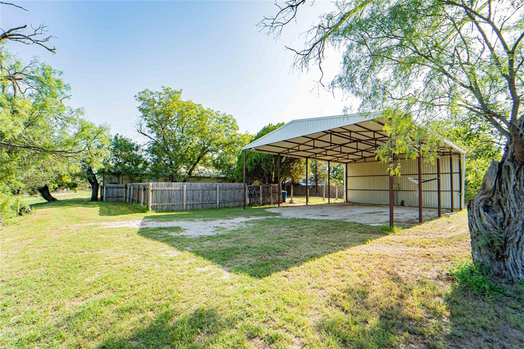 204 Fm 209 Property Photo 28