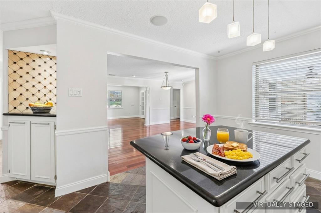 8324 Moorcroft Drive Property Photo 14