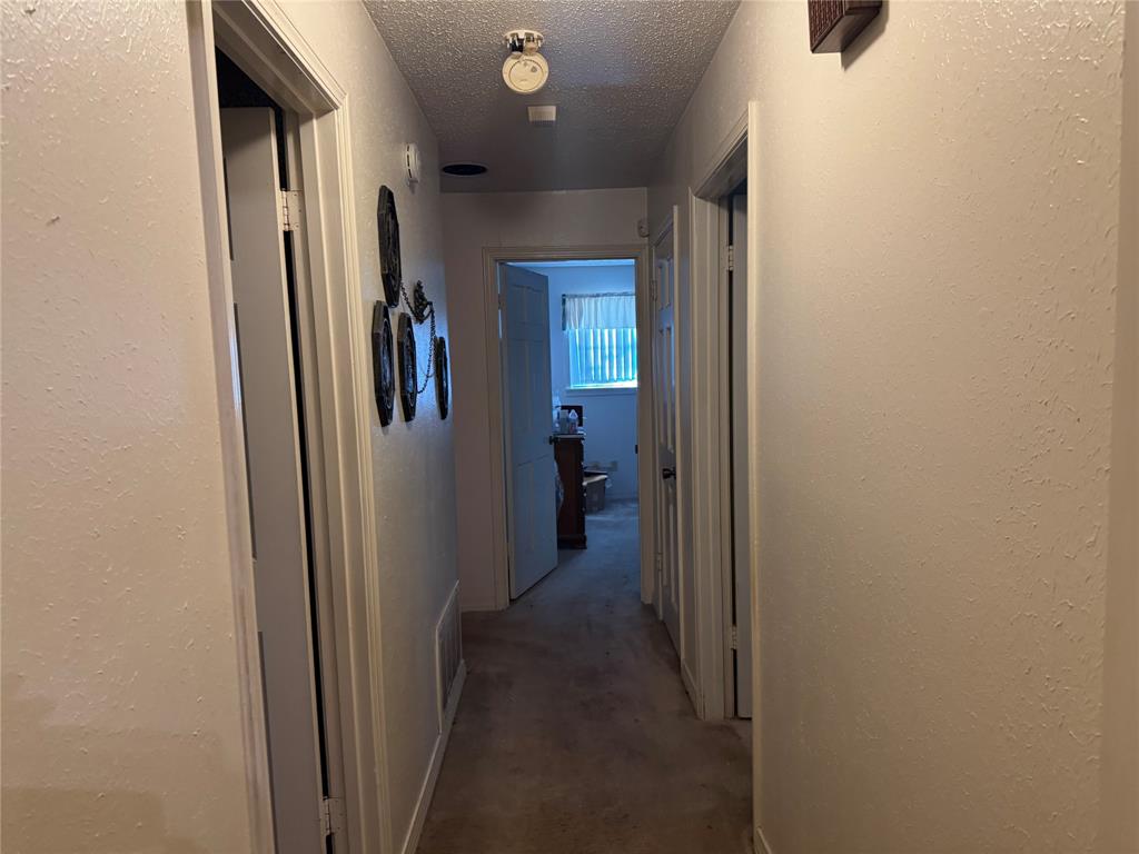 200 Medallion Circle Property Photo 7