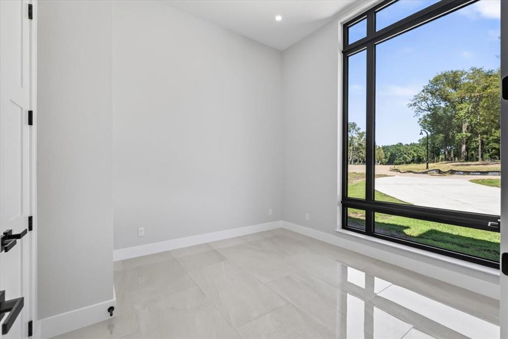 4604 Sapphire Way Property Photo 27
