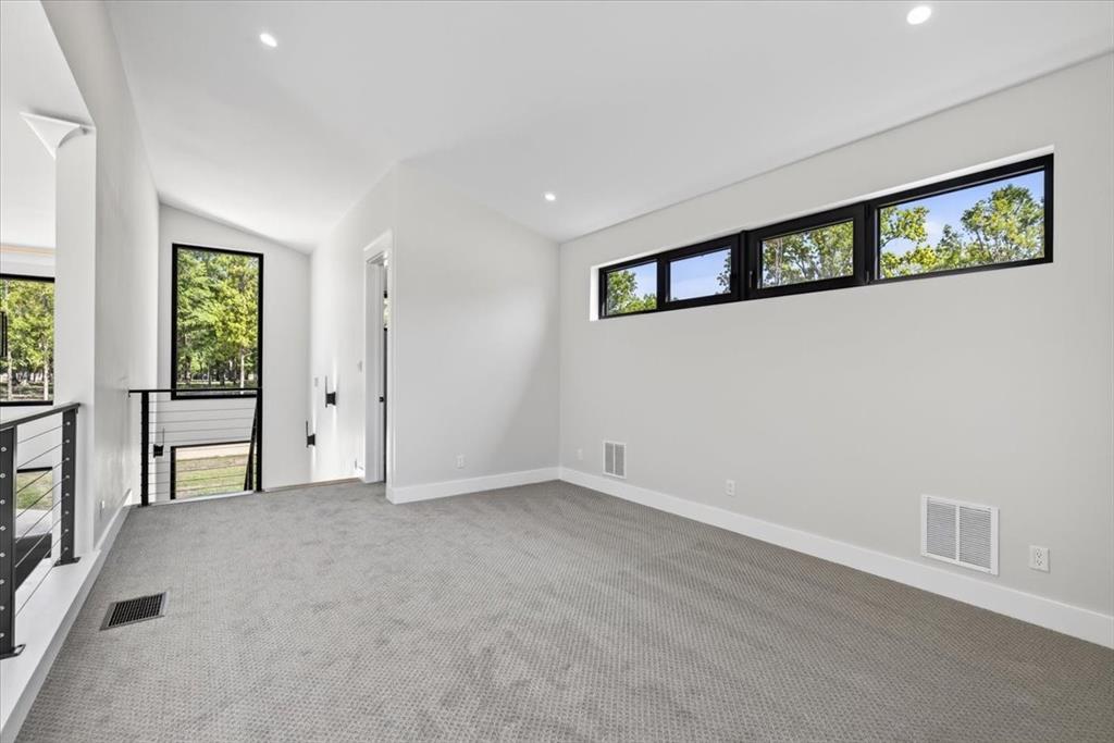 4604 Sapphire Way Property Photo 29