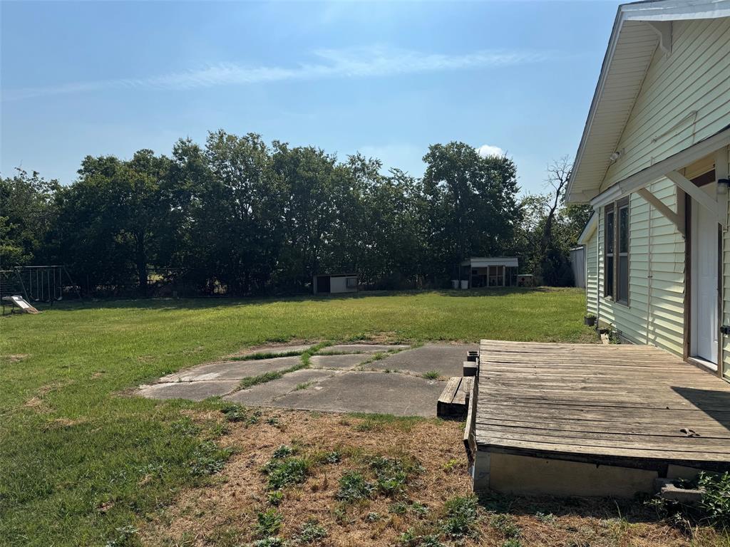 323 E Lloyd Street Property Photo 10