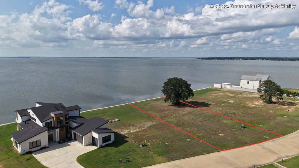 108 Mary Court Property Photo 1
