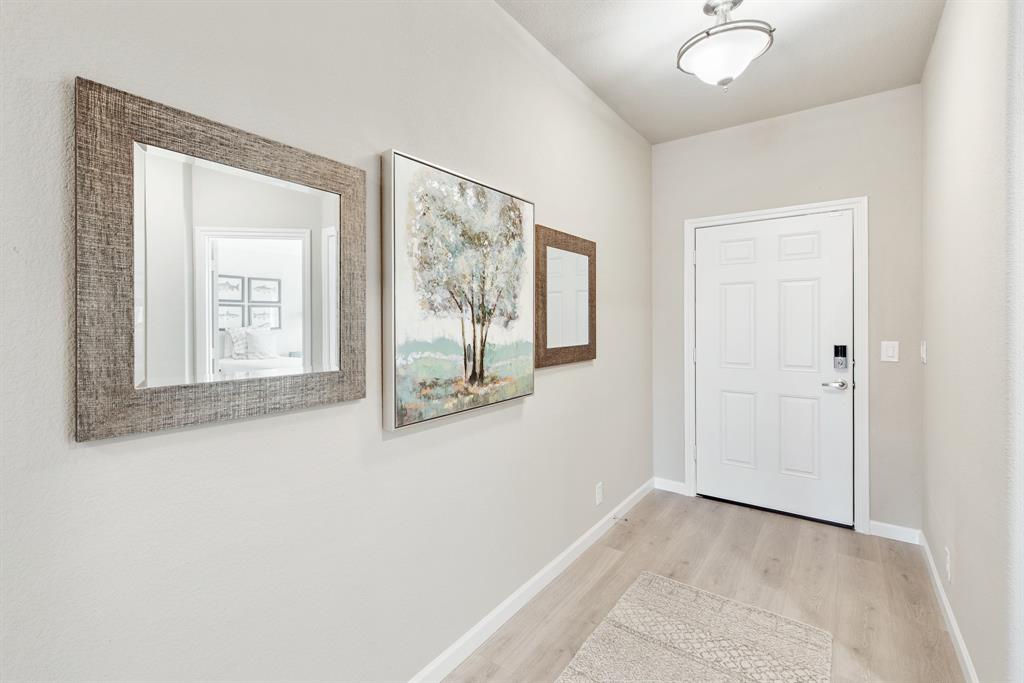 1009 Raptor Road Property Photo 3