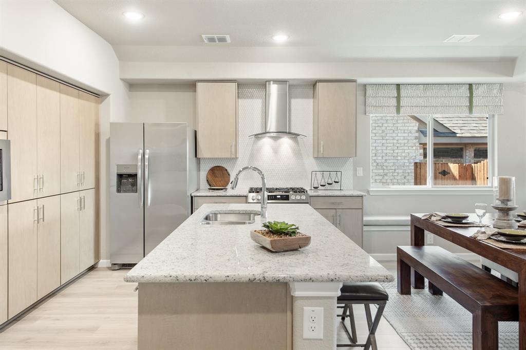 1009 Raptor Road Property Photo 7