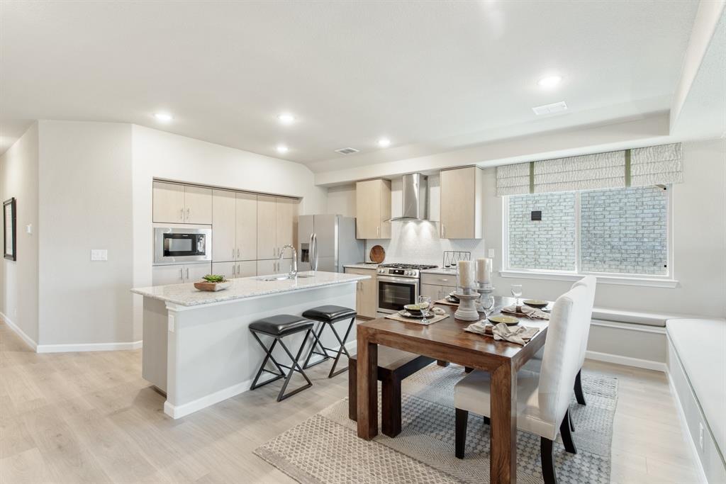 1009 Raptor Road Property Photo 8