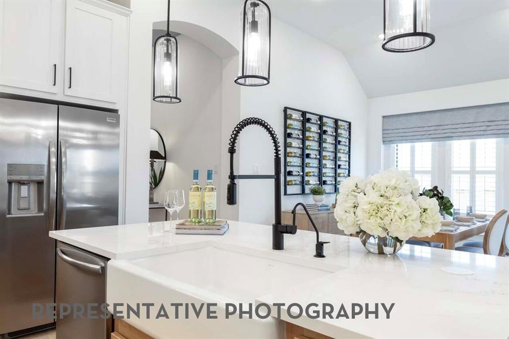 12037 Emberwood Lane Property Photo 8