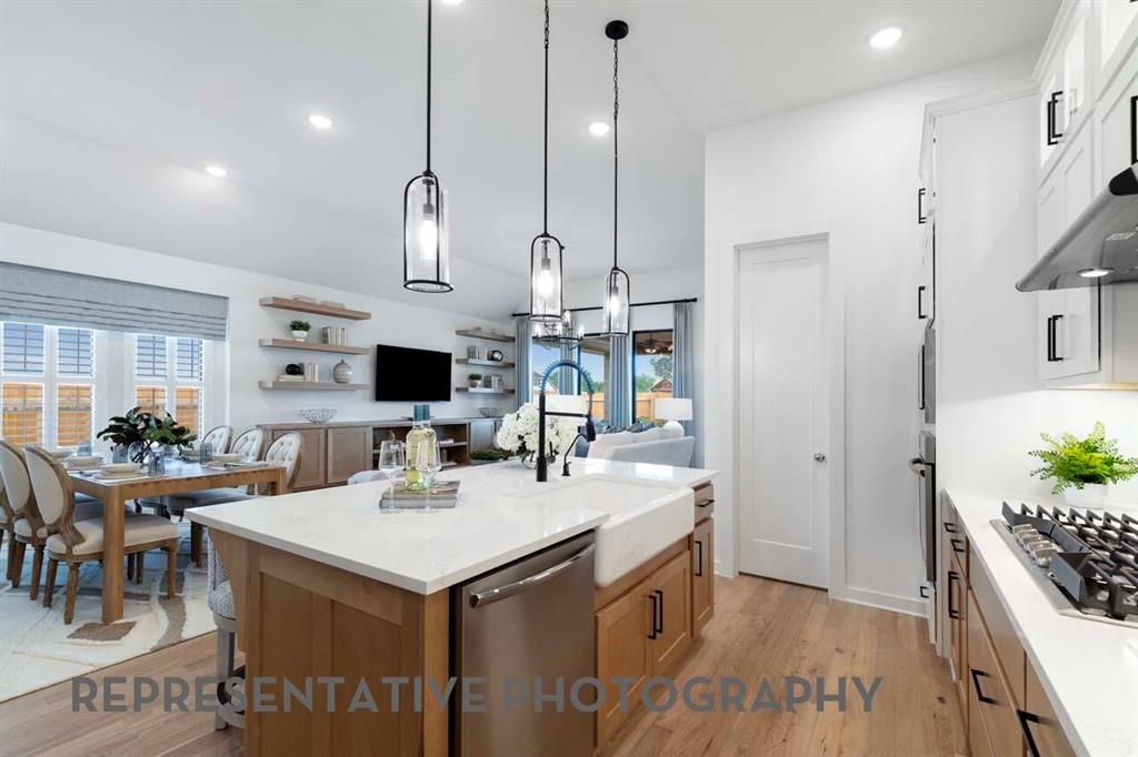12037 Emberwood Lane Property Photo 9
