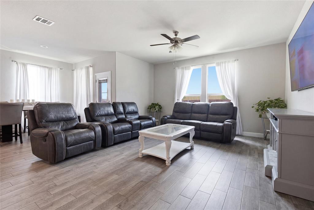 1500 Seabiscuit Drive Property Photo 17