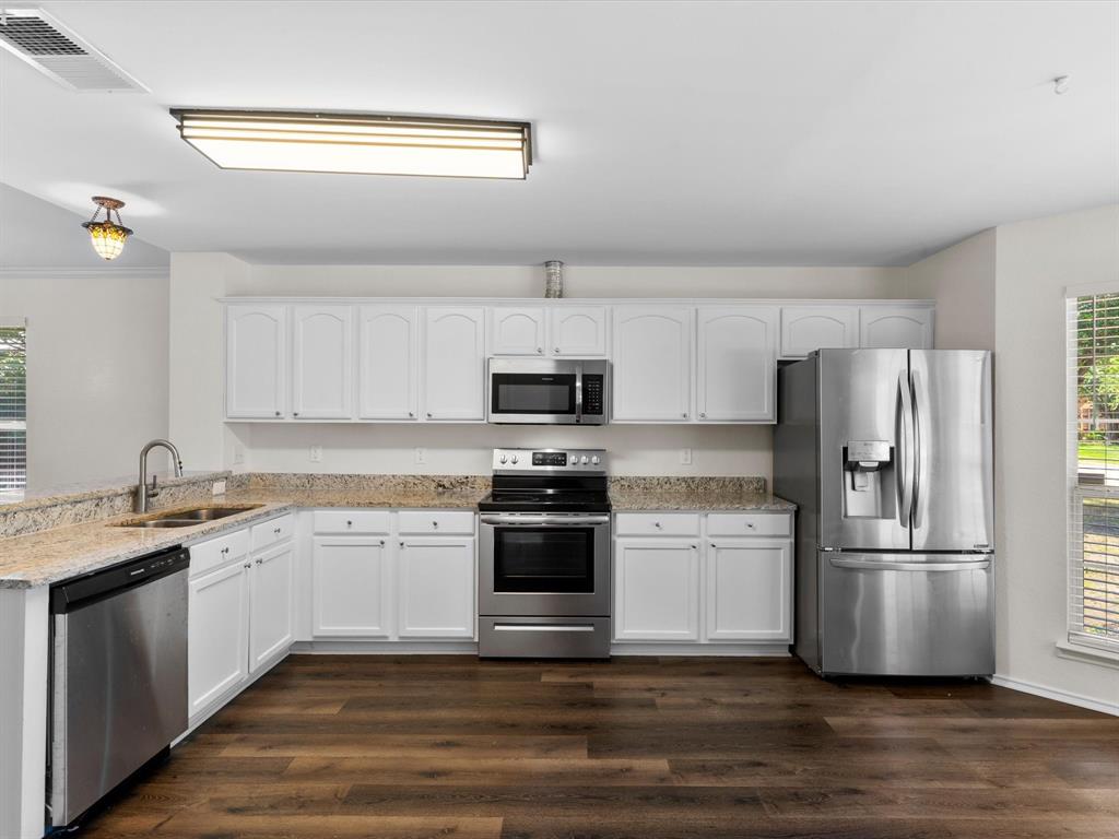 4105 Freedom Lane Property Photo 15