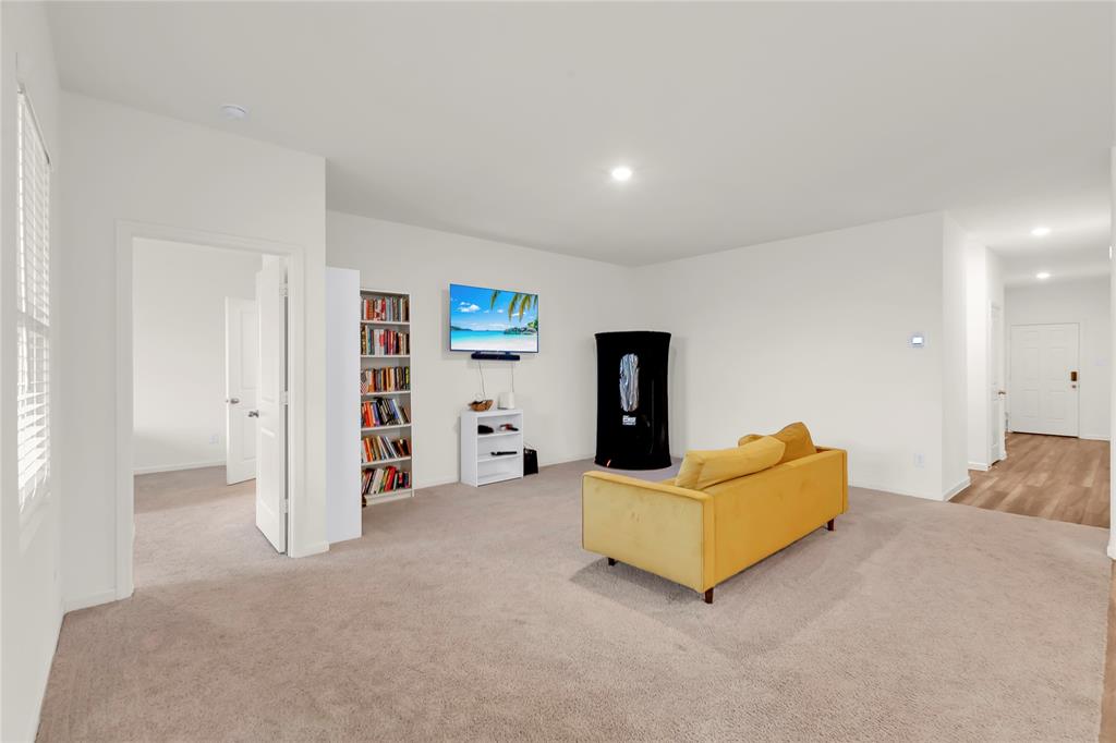 4929 Knob Drive Property Photo 12