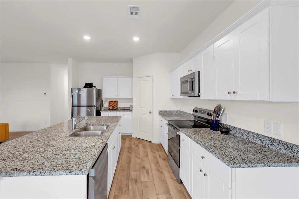 4929 Knob Drive Property Photo 17