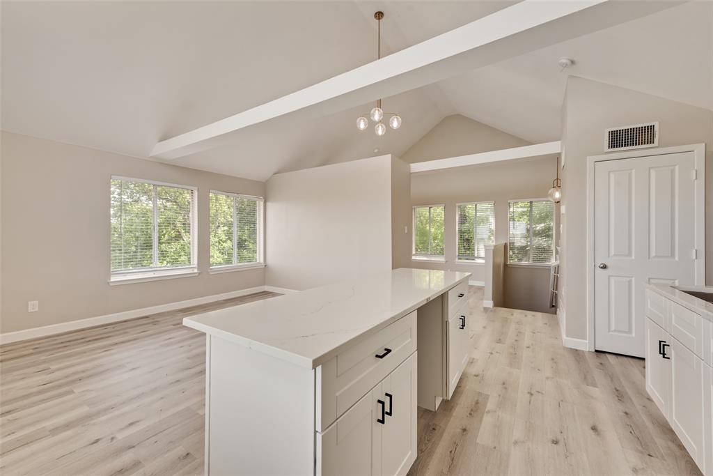 1803 Old Oak Property Photo 15