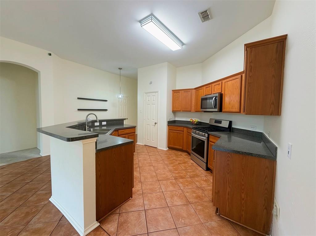 5601 Piedra Drive Property Photo 14