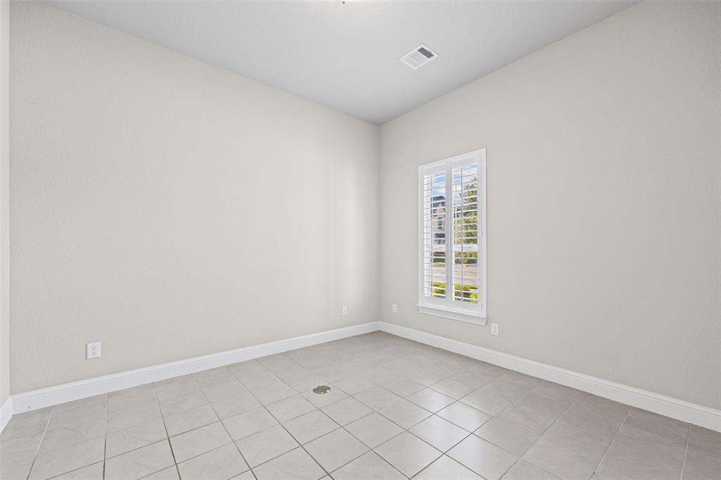 3200 Tail Water Drive Property Photo 9