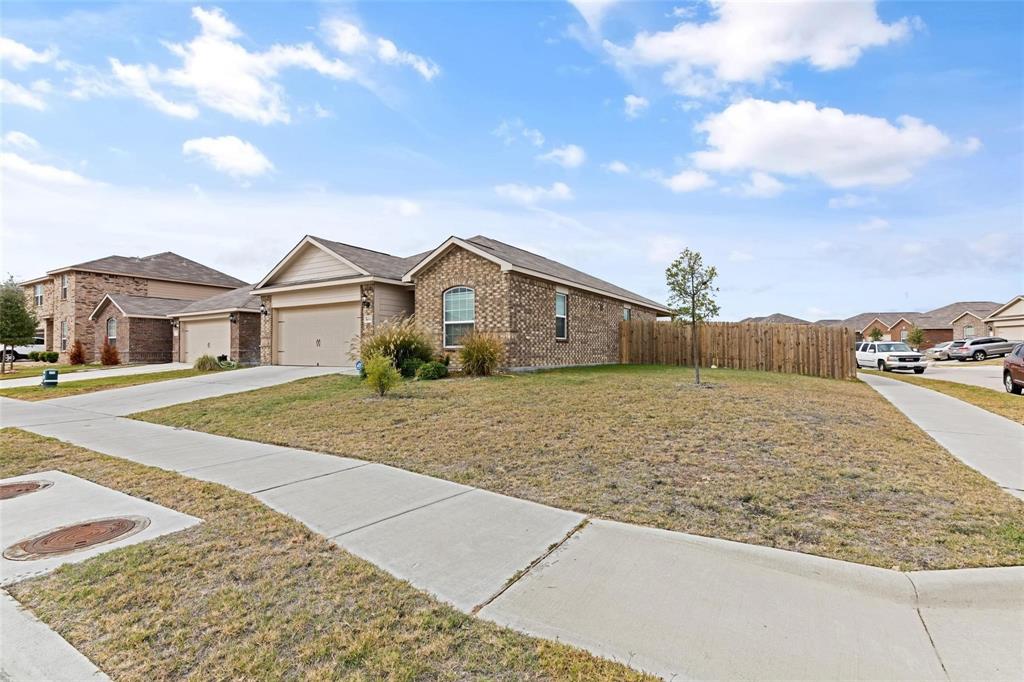 6041 Spring Ranch Drive Property Photo 2
