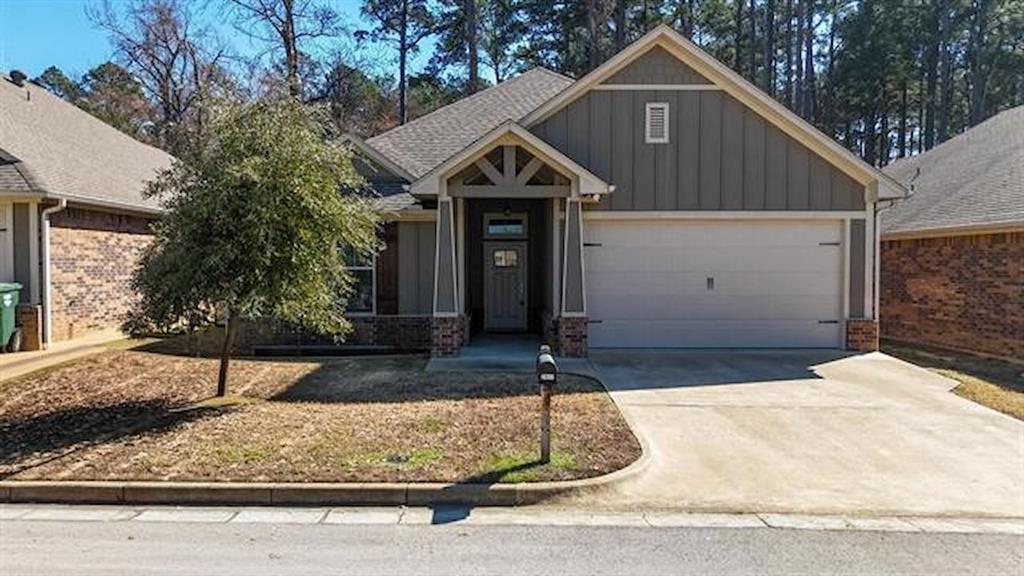 2927 Meadow Brook Trail Property Photo 1
