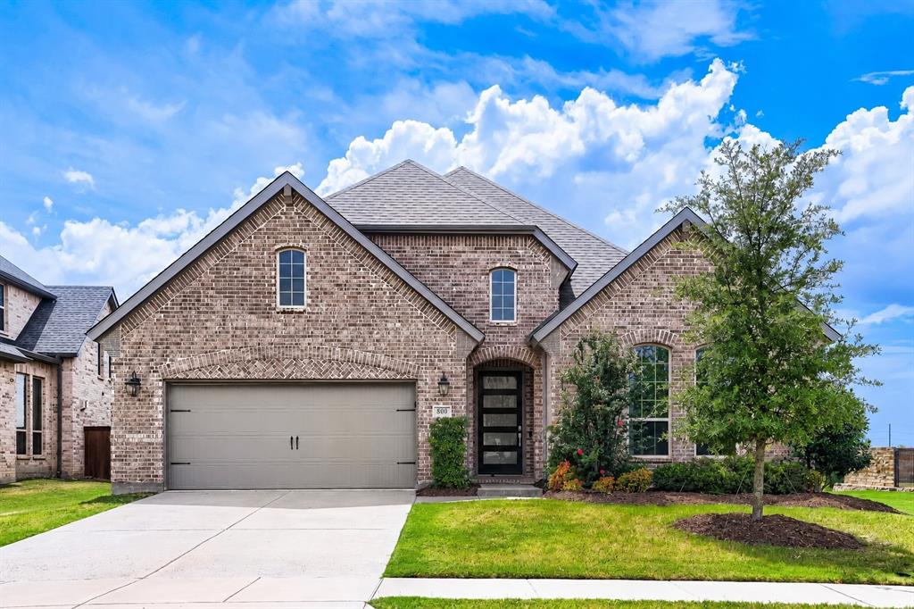 800 Agave Drive