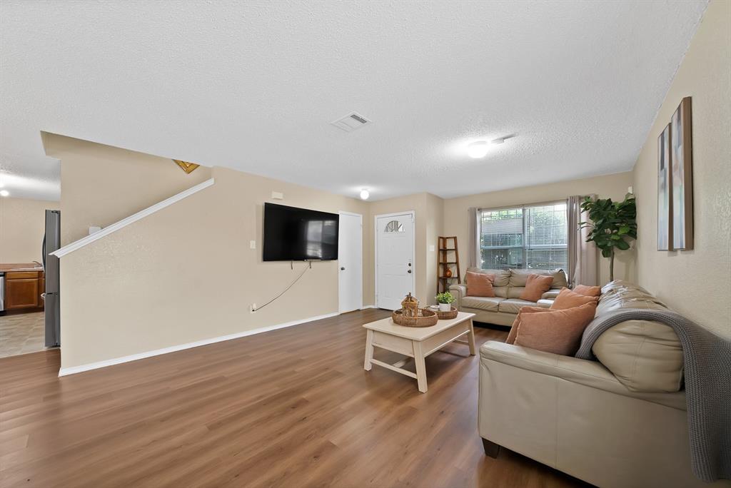 3372 Mojave Drive Property Photo 7