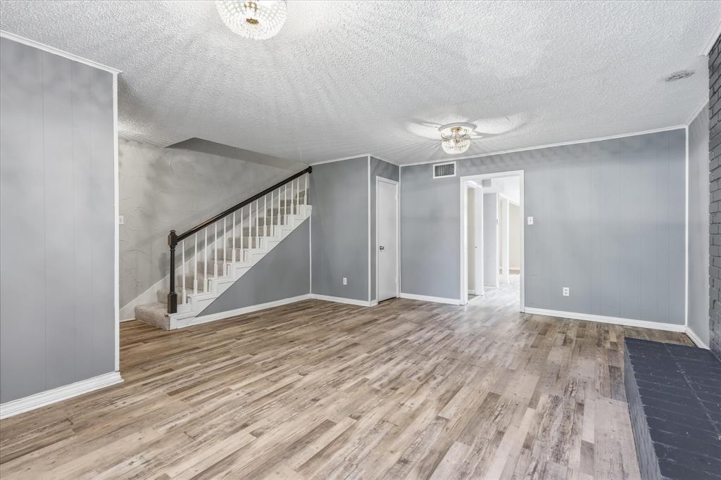 981 Chateau Valee Circle Property Photo 7