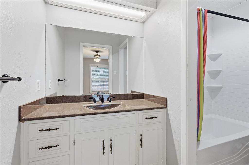 981 Chateau Valee Circle Property Photo 30