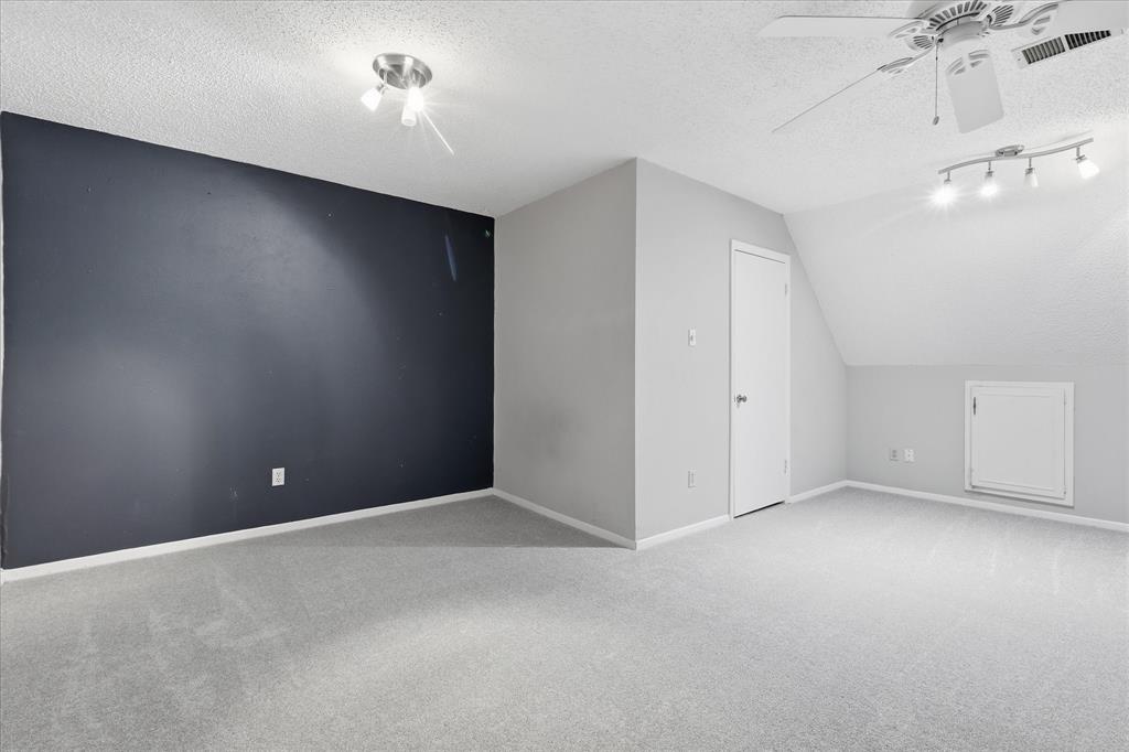981 Chateau Valee Circle Property Photo 31