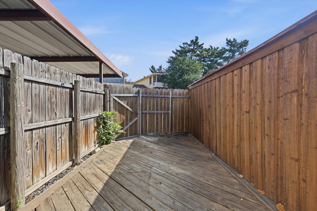 981 Chateau Valee Circle Property Photo 35