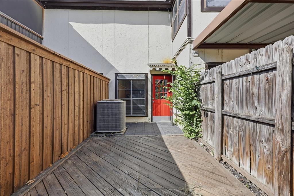 981 Chateau Valee Circle Property Photo 36