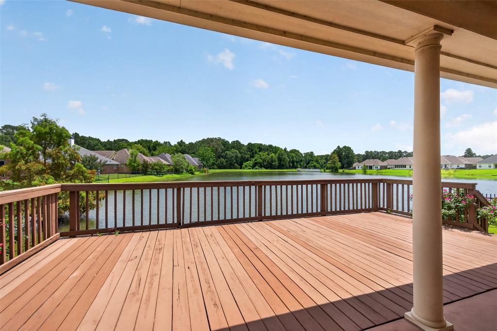 2140 Burgundy Ridge Drive Property Photo 2