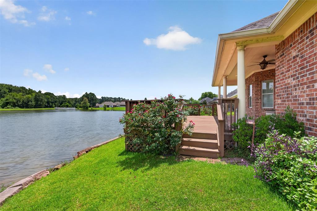 2140 Burgundy Ridge Drive Property Photo 3