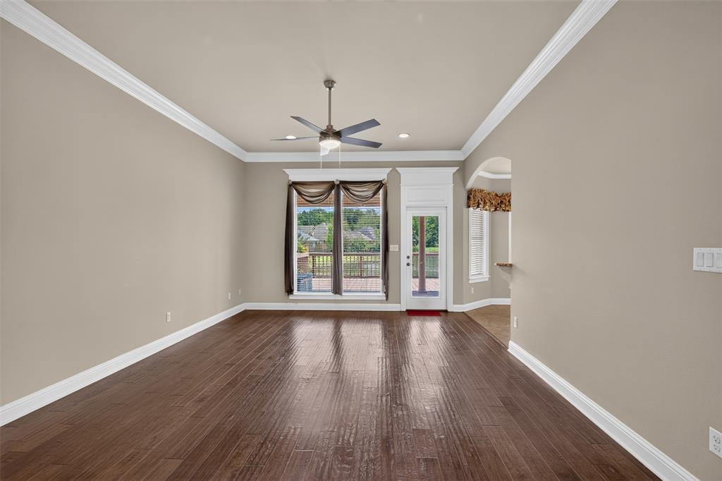 2140 Burgundy Ridge Drive Property Photo 8