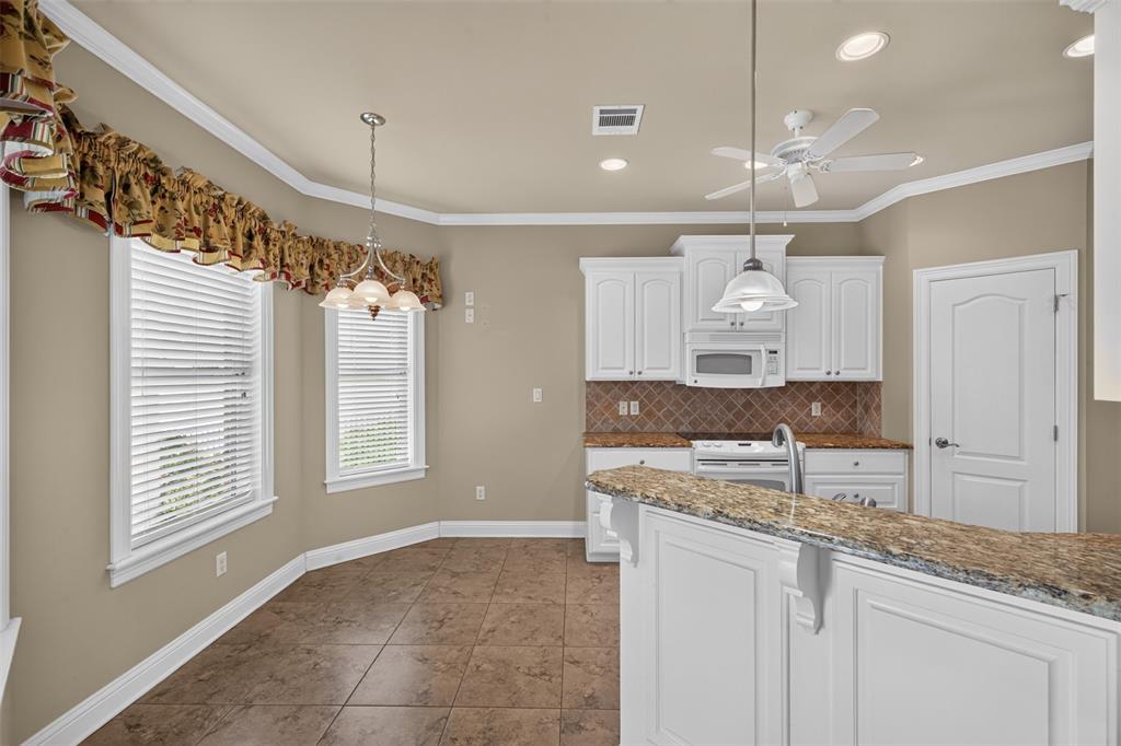 2140 Burgundy Ridge Drive Property Photo 10