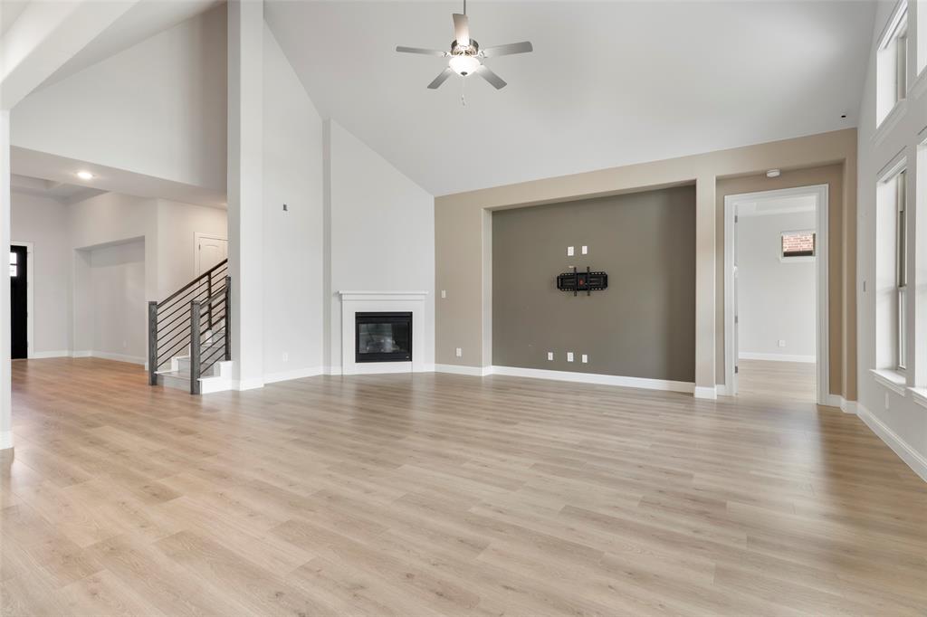 1421 Devotion Row Property Photo 7