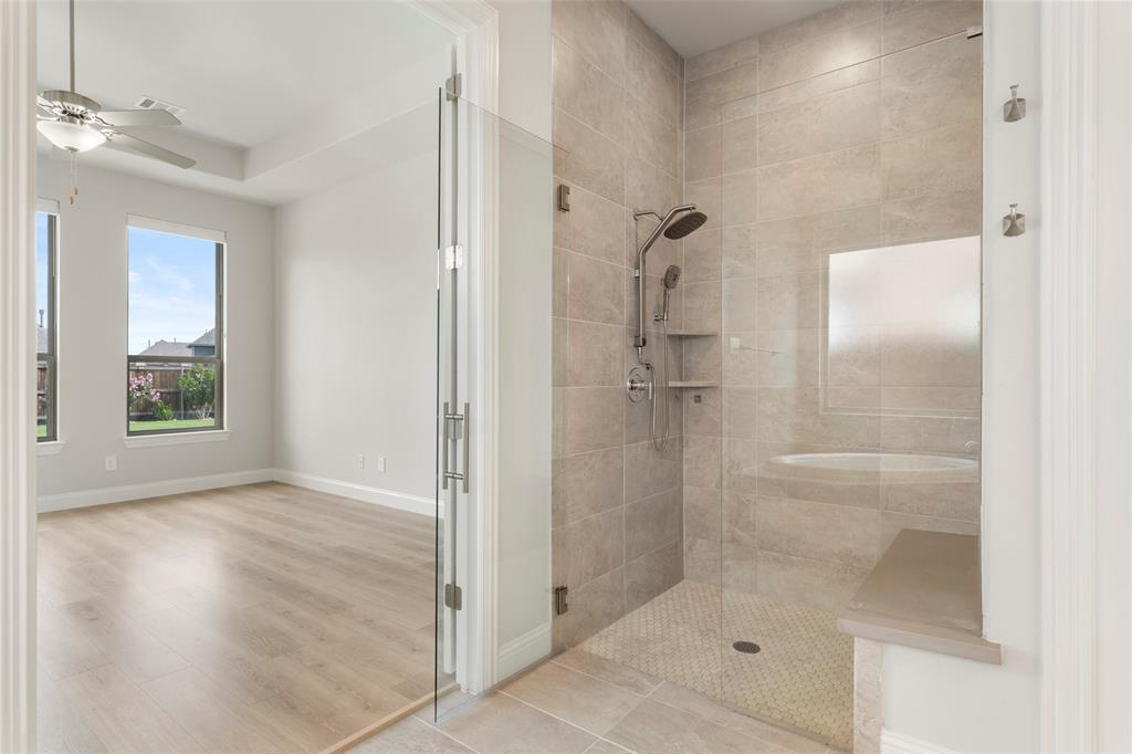 1421 Devotion Row Property Photo 18