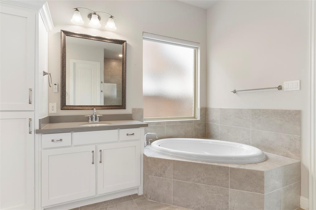 1421 Devotion Row Property Photo 20