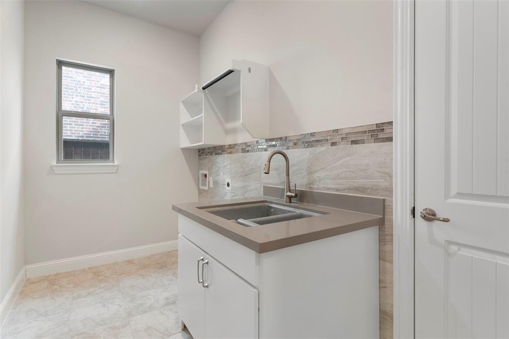 1421 Devotion Row Property Photo 23