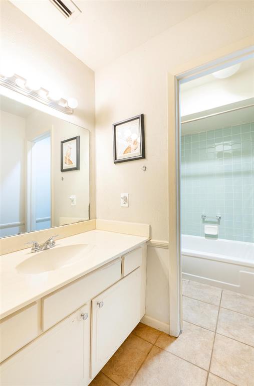 7504 Riverbrook Drive Property Photo 16