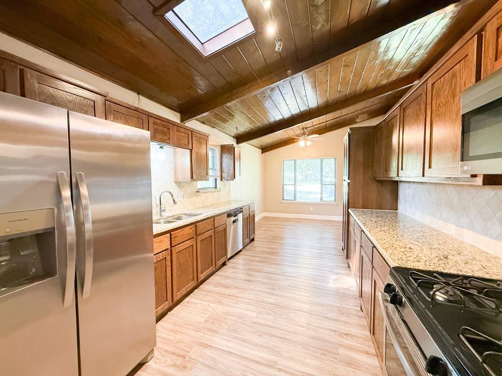 730 Greenhaven Drive Property Photo 7