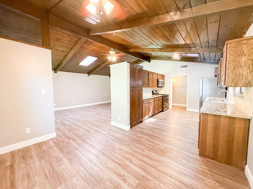 730 Greenhaven Drive Property Photo 10