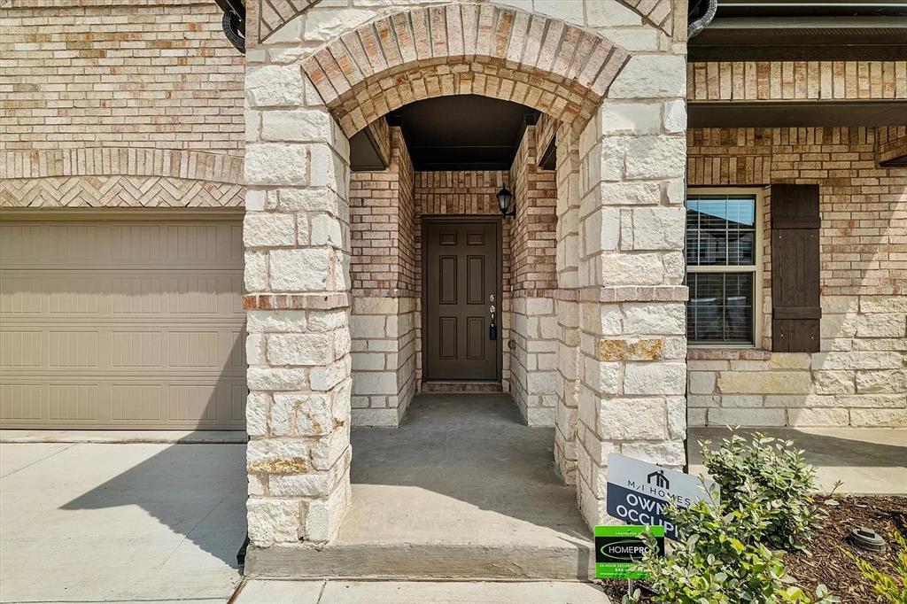 422 Wydown Drive Property Photo 3