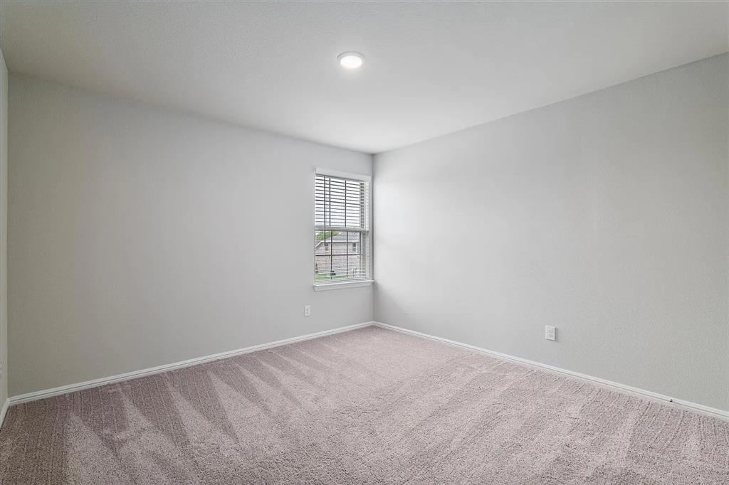422 Wydown Drive Property Photo 27