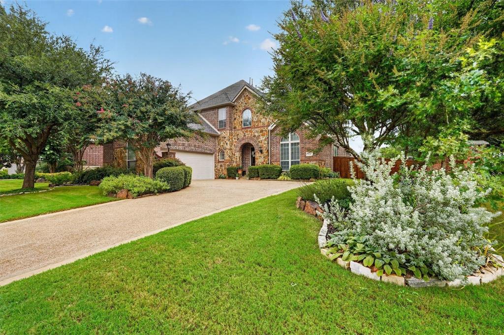 2340 Hedgewood Lane Property Photo 1
