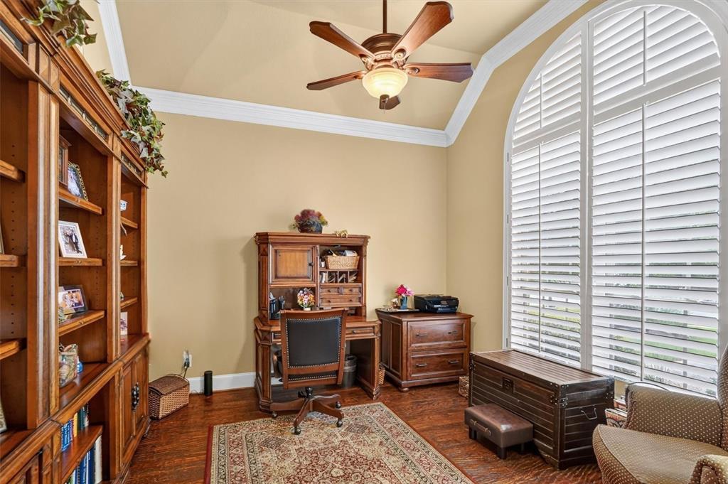 2340 Hedgewood Lane Property Photo 16