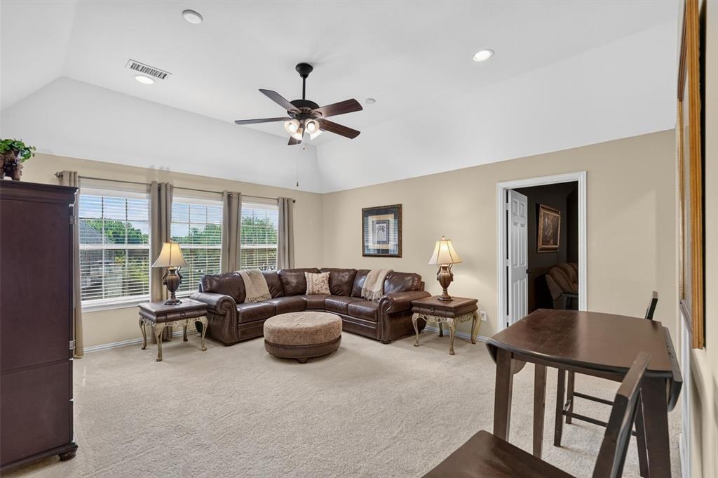 2340 Hedgewood Lane Property Photo 18