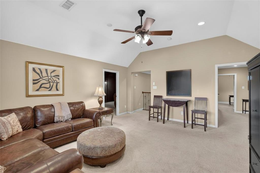 2340 Hedgewood Lane Property Photo 19