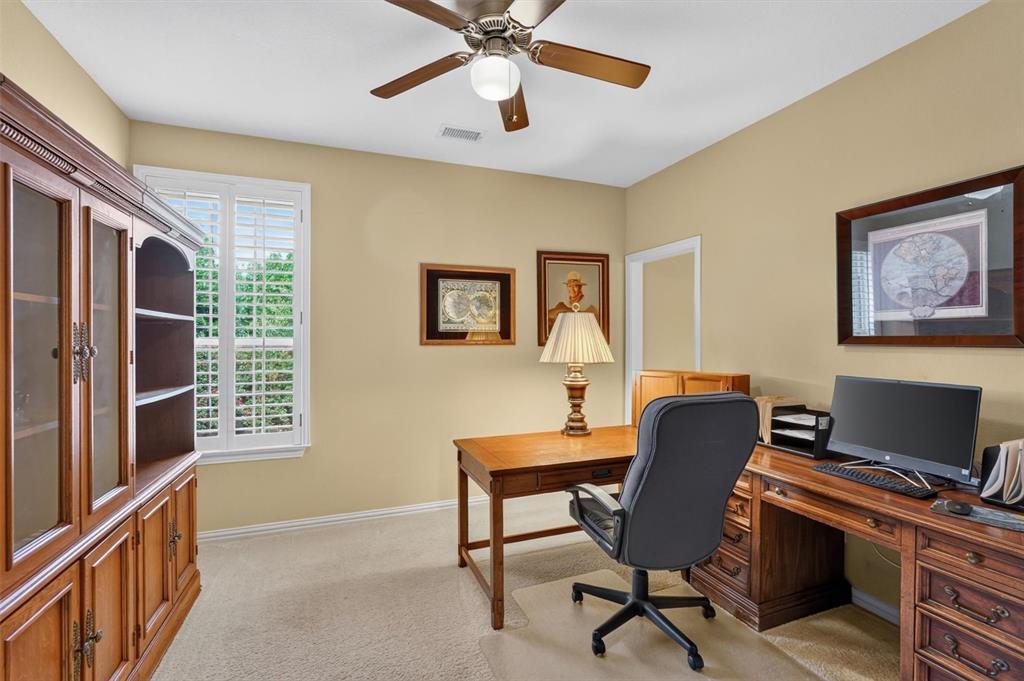 2340 Hedgewood Lane Property Photo 25