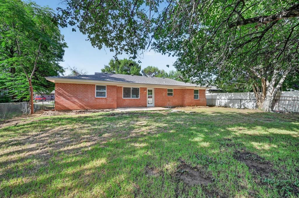 301 E Fuller Drive Property Photo 25