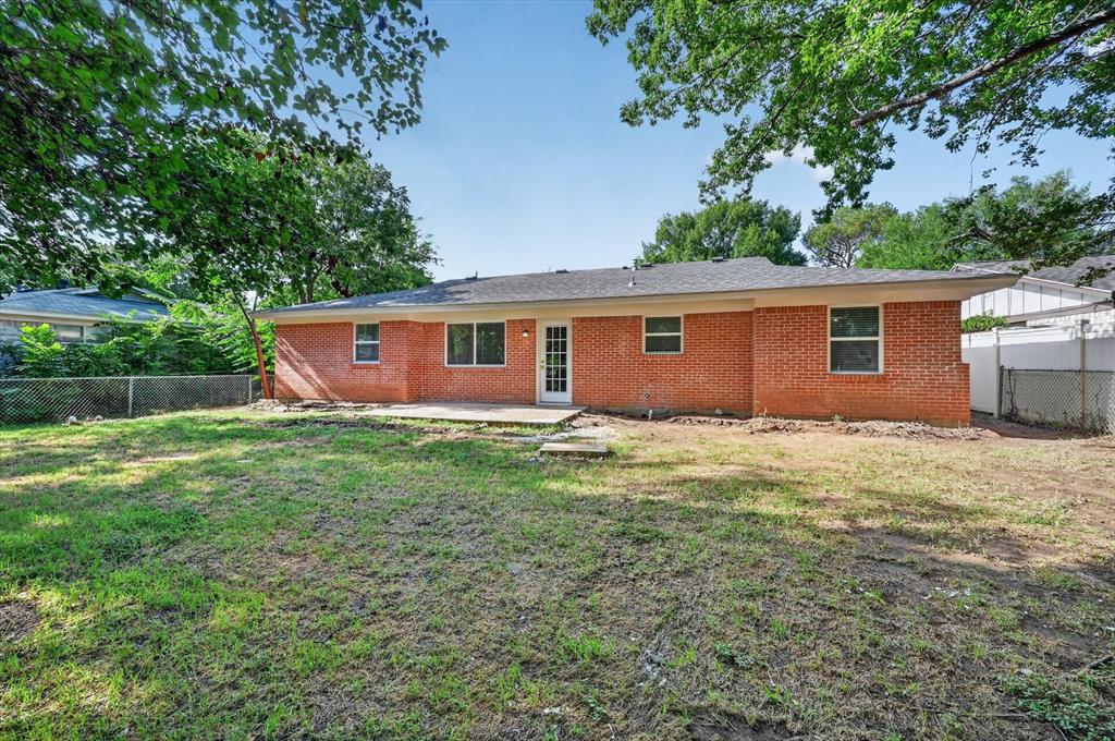 301 E Fuller Drive Property Photo 27
